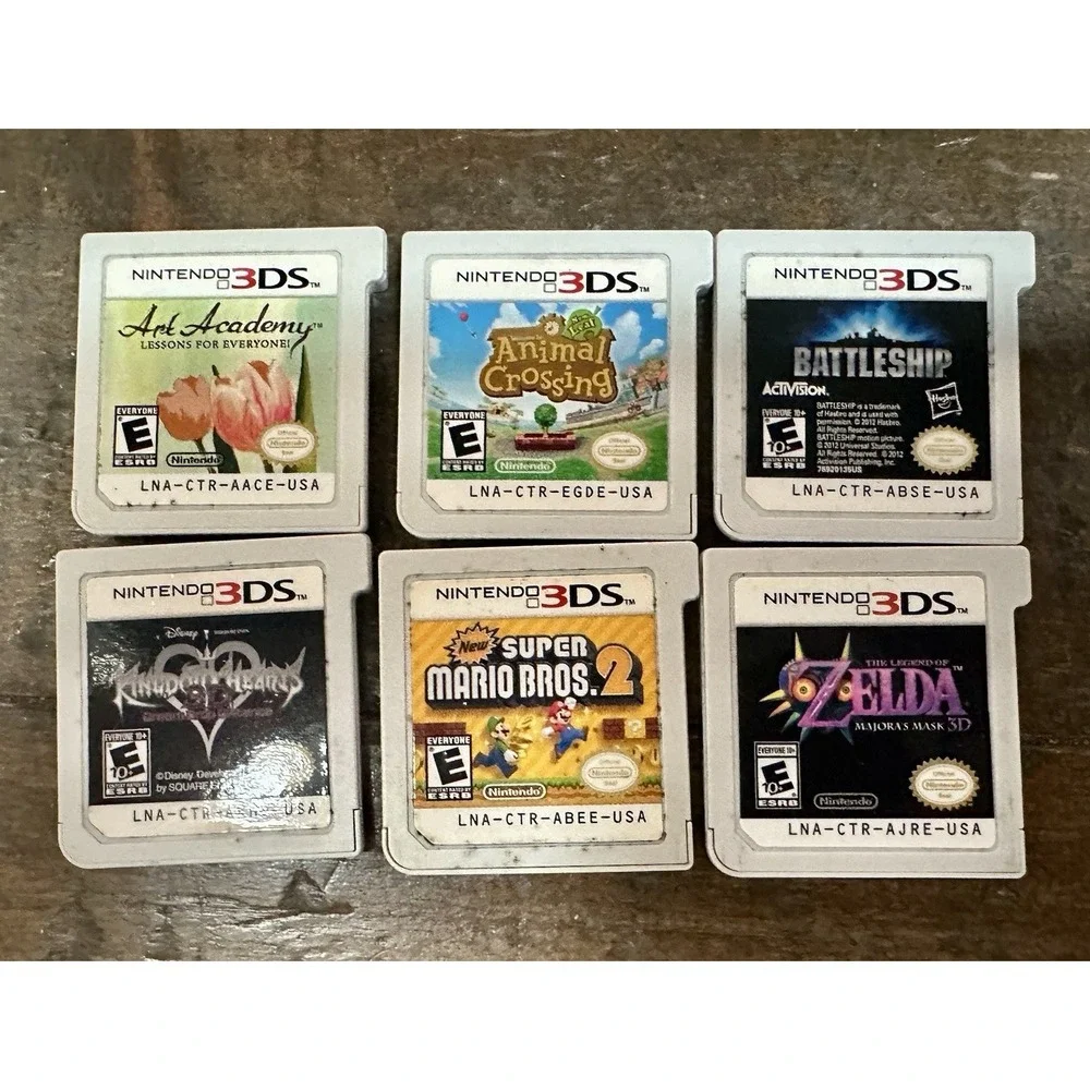 Nintendo 3DS Lot 3 Systems 23 Games Zelda Mario Kart DS 2DS Charger Case
